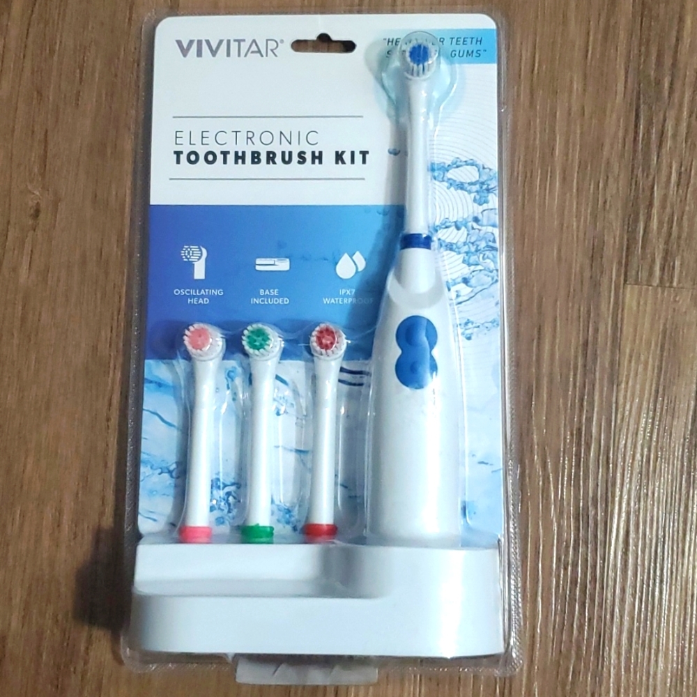Vivitar Electronic Toothbrush Kit